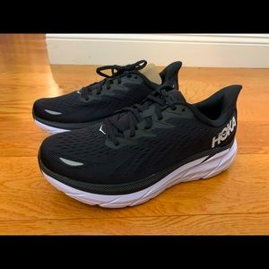 NWT Hoka Clifton 8 Women's Running Shoe, size 10.5